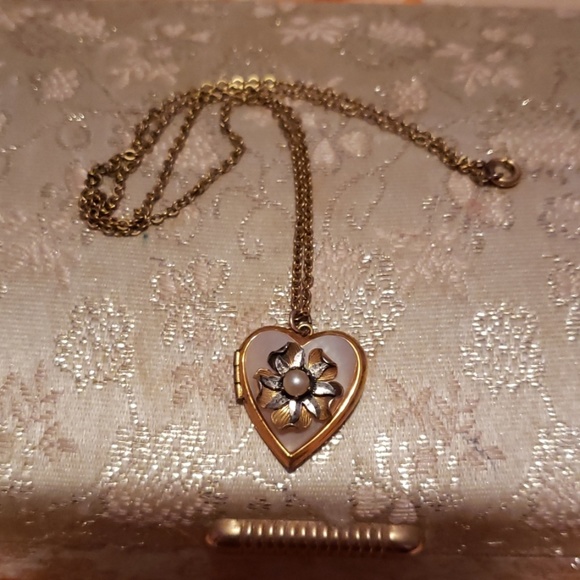 Victorian B&N 1/20 12k MOP locket - Picture 3 of 8